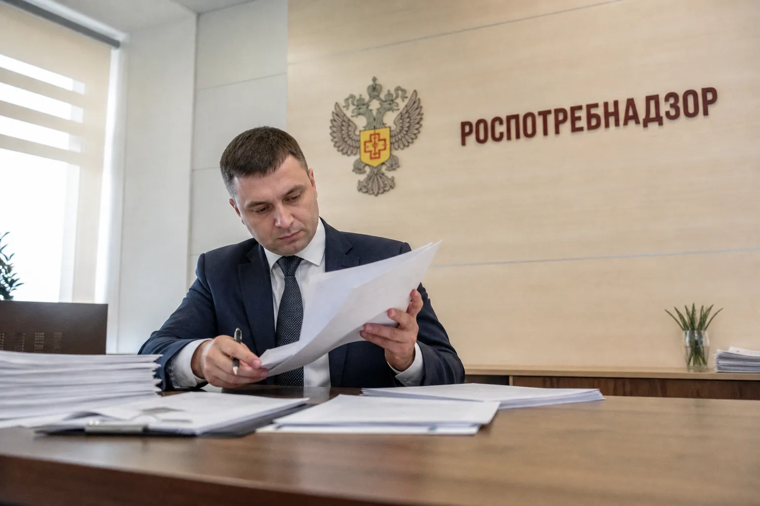 Санитарные врачи получили право мгновенно блокировать продажу опасных БАДов и медтоваров